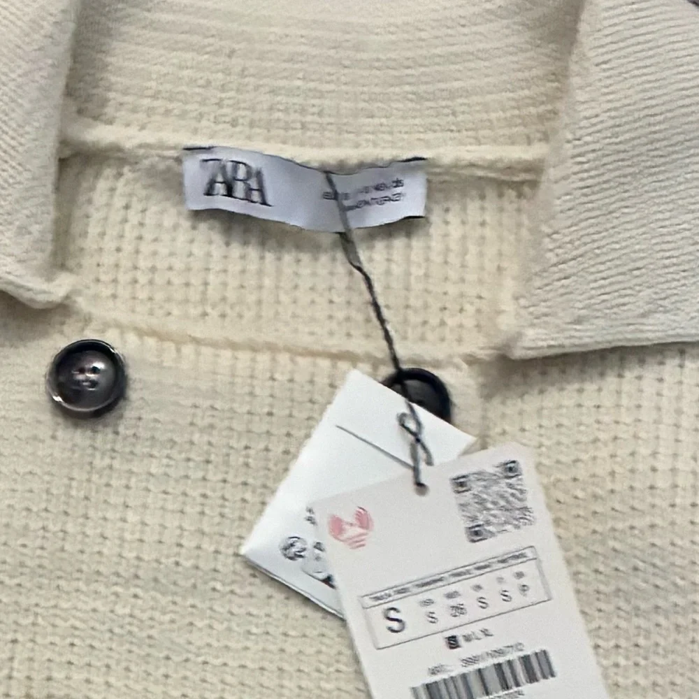 Zara NWT buttoned knit cardigan 3991/109
